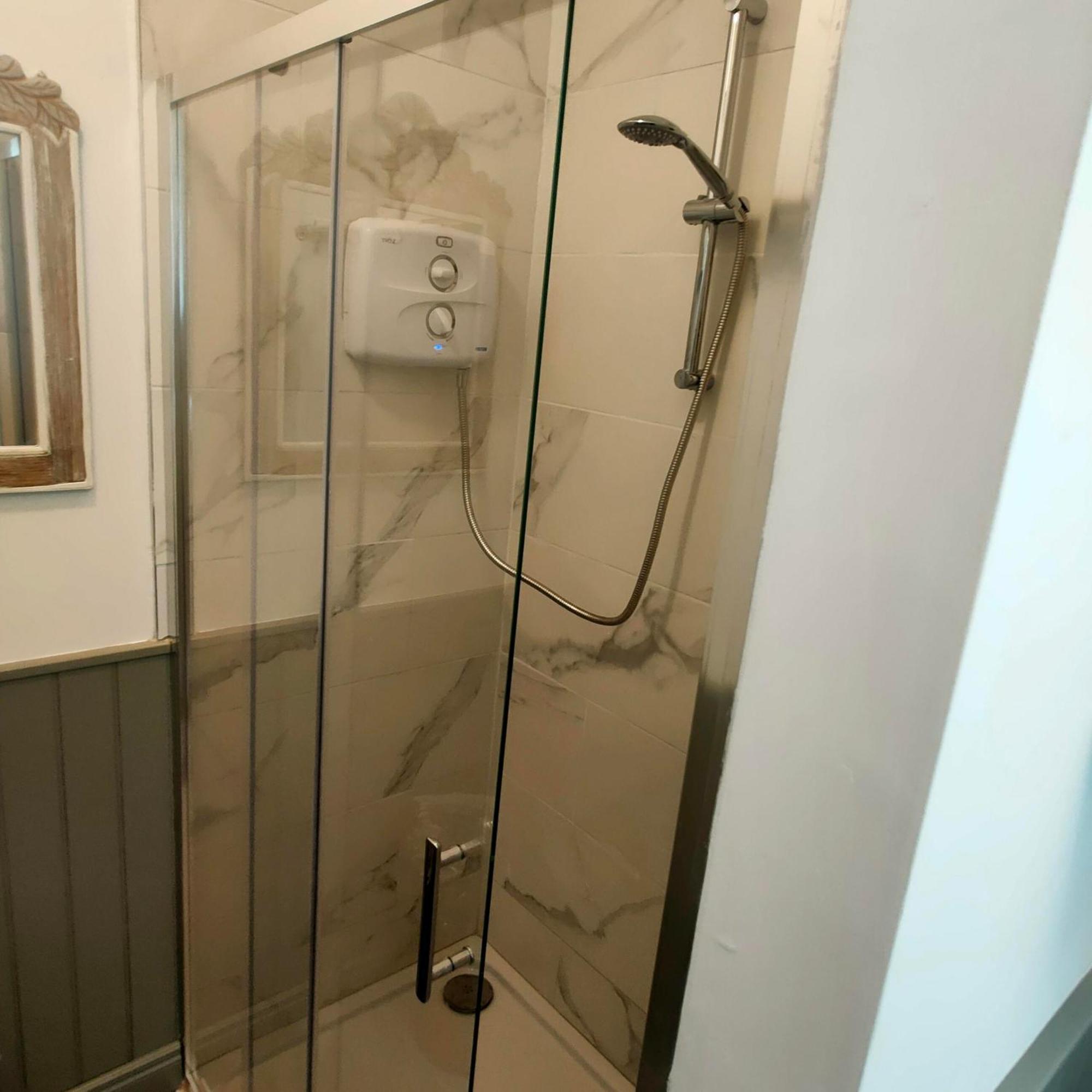 Apartmán Russell Mews Ennis Exteriér fotografie